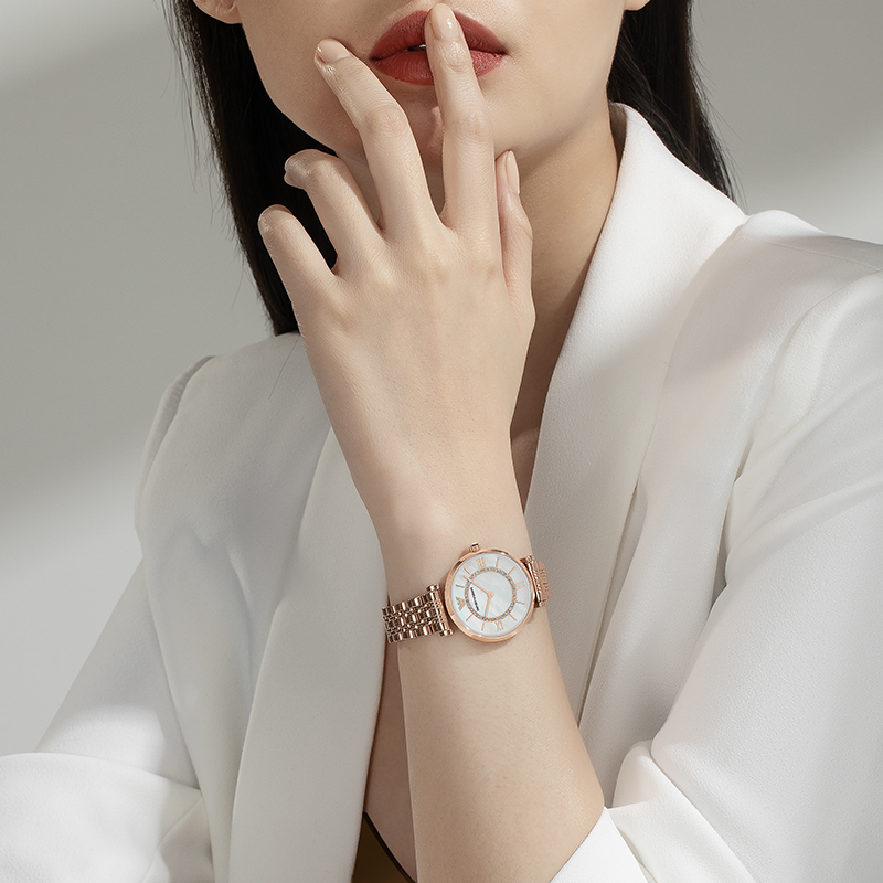 阿玛尼（EmporioArmani）AR1909